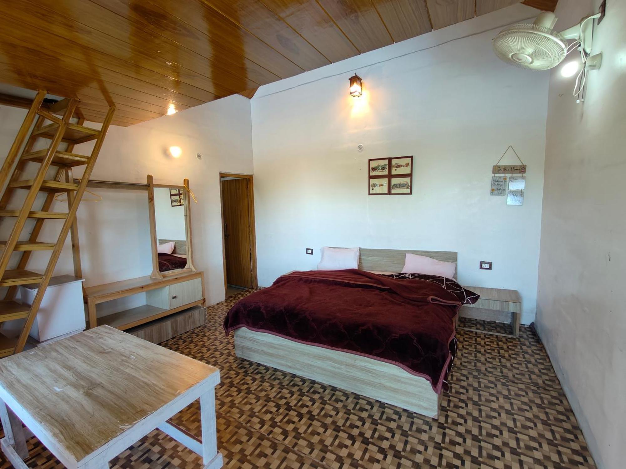 Himwanderer Camps & Cottages Pangot ナイニタール エクステリア 写真